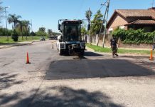 Continúan las tareas de bacheo y estabilizado de suelo en distintos puntos del partido de Escobar
