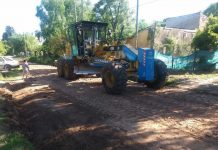 Se intensifican los trabajos de limpieza y mantenimiento en las calles del distrito