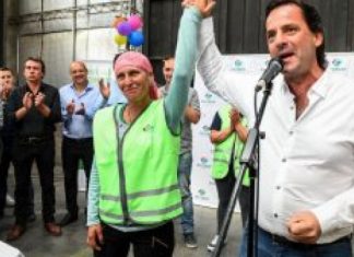 Ariel Sujarchuk inauguró el primer centro municipal de reciclado de residuos sólidos urbanos Ariel Sujarchuk inauguró el primer centro municipal de reciclado de residuos sólidos urbanos