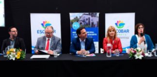 Ariel Sujarchuk inauguró el primer Congreso Regional de Educación en el partido de Escobar Ariel Sujarchuk inauguró el primer Congreso Regional de Educación en el partido de Escobar