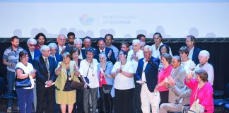 En el Teatro Seminari, la Municipalidad de Escobar reconoció a 34 vecinos destacados de distrito