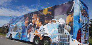 La Policía provocó un insólito choque en el operativo que custodiaba a la Selección Argentina La Policía provocó un insólito choque en el operativo que custodiaba a la Selección Argentina