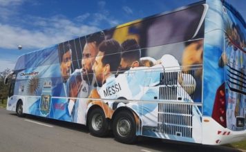 La Policía provocó un insólito choque en el operativo que custodiaba a la Selección Argentina La Policía provocó un insólito choque en el operativo que custodiaba a la Selección Argentina