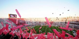 Un hincha de River cambia su entrada para la Superfinal por un trabajo Un hincha de River cambia su entrada para la Superfinal por un trabajo