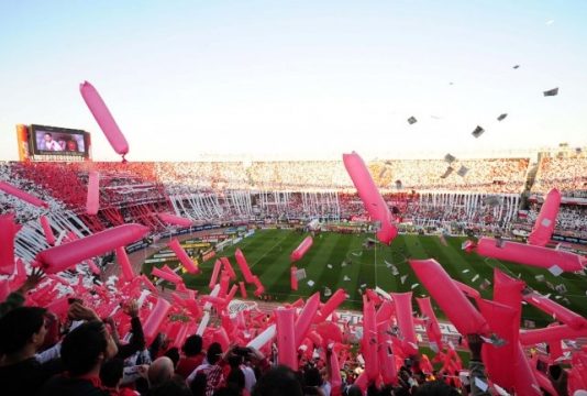 Un hincha de River cambia su entrada para la Superfinal por un trabajo Un hincha de River cambia su entrada para la Superfinal por un trabajo