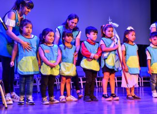 Se entregaron diplomas a los primeros egresados de los tres jardines de infantes de la Municipalidad de Escobar