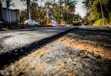 Siguen adelante con los trabajos de pavimentación, estabilizado y bacheo en todo el distrito de Escobar
