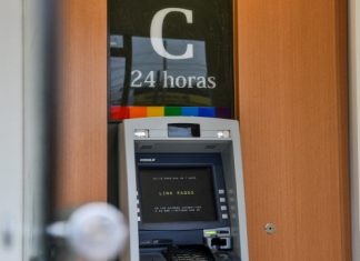 Gracias a un convenio con la Municipalidad, se instaló en Matheu la nueva oficina comercial del Banco Credicoop Gracias a un convenio con la Municipalidad, se instaló en Matheu la nueva oficina comercial del Banco Credicoop