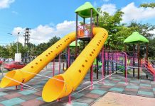 Maquinista Savio: Avanza la ampliación del sector de juegos infantiles de la plaza La Madre y El Niño