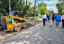 Ariel Sujarchuk recorrió obras de asfalto en Loma Verde