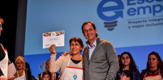 Escobar Emprende edición 2019: Entregaron 100 kits a productores de la economía social