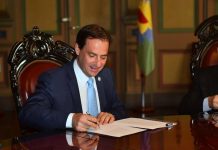 Histórico: Ariel Sujarchuk firmó un convenio para la creación de un Polo Judicial en Escobar