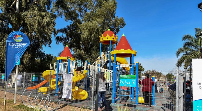 En Belén de Escobar quedó inaugurada la plaza Néstor Kirchner en el barrio La Chechela