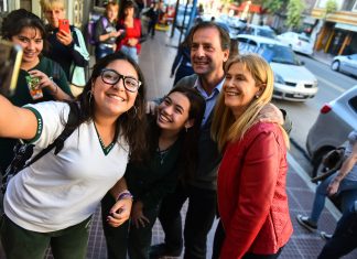 Ariel Sujarchuk recorrió espacios públicos y el CELI junto a Verónica Magario