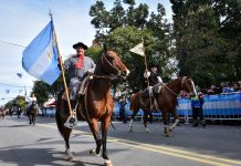 Con desfile, música y comidas típicas Escobar celebró el 25 de mayo