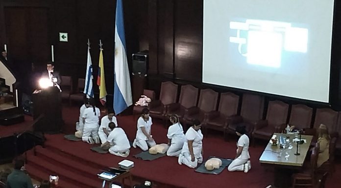 La Facultad de Medicina de la UBA reconoció a Estudiantes de Enfermería del PES