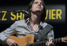 Juan Salinas presenta su primer disco “La historia continúa” en el Teatro Seminari