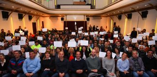 Formalizan la recategorización de 260 empleados gracias al sistema de concurso público