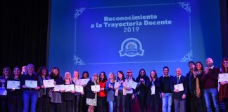 Reconocen a 60 docentes del distrito por su trayectoria y compromiso con la educación