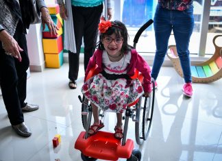 La Municipalidad de Escobar entregó cinco sillas de ruedas a niños y niñas de 3 a 6 años