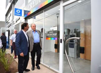 Ariel Sujarchuk y Carlos Heller recorrieron el nuevo Centro Cívico de Loma Verde