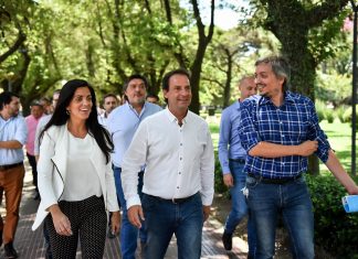 Ariel Sujarchuk recibió en Escobar a Máximo Kirchner y Luana Volnovich