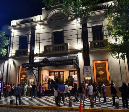 En marzo, el Teatro Seminari continúa ofreciendo shows gratuitos a beneficio de Escobar Hambre Cero