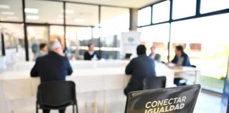 Unas 1.500 netbooks llegan a escuelas e institutos escobarenses