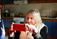 Continúa el programa municipal de asistencia digital para adultos mayores “De Menor a Mayor”