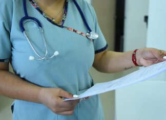 Bajo modalidad virtual y con récord de inscriptos, inició la cursada de Enfermería