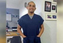 Emotiva despedida a un enfermero que falleció por Covid-19