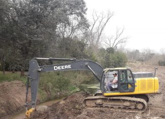 Continúan los trabajos hidráulicos en distintos puntos del partido