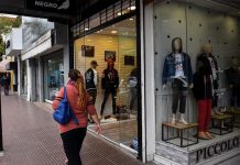 Escobar: Amplían el horario comercial