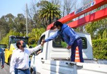 Sujarchuk supervisó la obra de repavimentación de la calle Mermoz