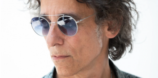 Javier Calamaro llega al Autoteatro de Escobar