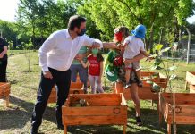 Ariel Sujarchuk entregó certificados y huertas a 50 protectores ambientales del distrito