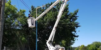 Avanza la renovación del alumbrado público en distintos puntos del distrito