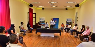 Sujarchuk entregó un subsidio municipal a la Feria del Trueque de Maquinista Savio