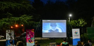 Vuelven los domingos de cine al aire libre en el Galpón de las Ciencias