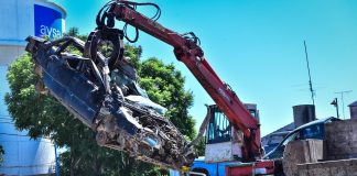 Compactan 1000 vehículos y donan la recaudación a “La Casita de Mario”