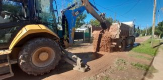 Continúan los trabajos de mantenimiento del espacio público y estabilizado de calles