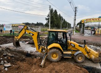 Avanza la obra de repavimentación de la avenida De los Inmigrantes