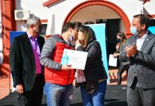 Entregaron créditos para la construcción de viviendas a 20 familias escobarenses