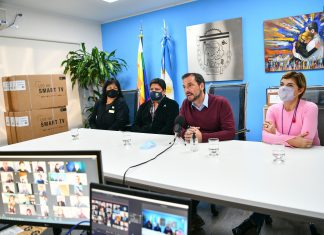 Sujarchuk encabezó el lanzamiento de una nueva edición del curso de Lengua de Señas