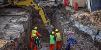 Avanza la construcción del paso bajo nivel de la calle Pablo Podestá