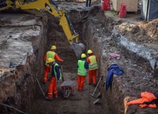 Avanza la construcción del paso bajo nivel de la calle Pablo Podestá