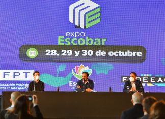 Ariel Sujarchuk presentó Expo Escobar junto a los ministros Juan Cabandié y Augusto Costa