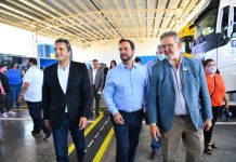 Ariel Sujarchuk y Sergio Massa participaron de una reunión de trabajo junto a industriales de la región