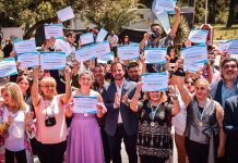 Meritorio logro: agentes municipales terminaron los estudios secundarios a través del Plan FinEs