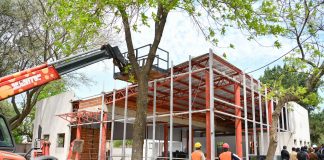 Ariel Sujarchuk supervisó la obra del nuevo CAPS del barrio Lambertuchi y la construcción de 57 viviendas en el barrio Philips